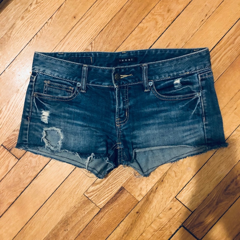 ✨$10 or free with purchase. Denim short